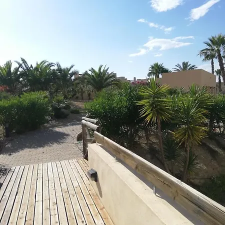 Bajo Con Jardin Propio En Valle Del Golf!! Apartment