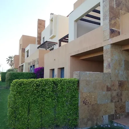 Apartment Bajo Con Jardin Propio En Valle Del Golf!!