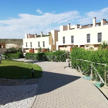 Apartment Bajo Con Jardin Propio En Valle Del Golf!! Vera