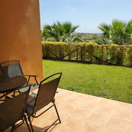Bajo Con Jardin Propio En Valle Del Golf!! Vera