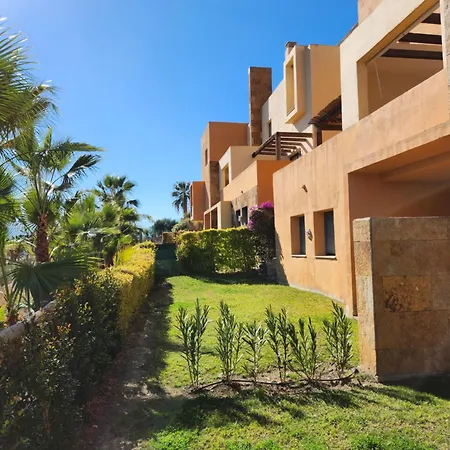 Bajo Con Jardin Propio En Valle Del Golf!! Vera